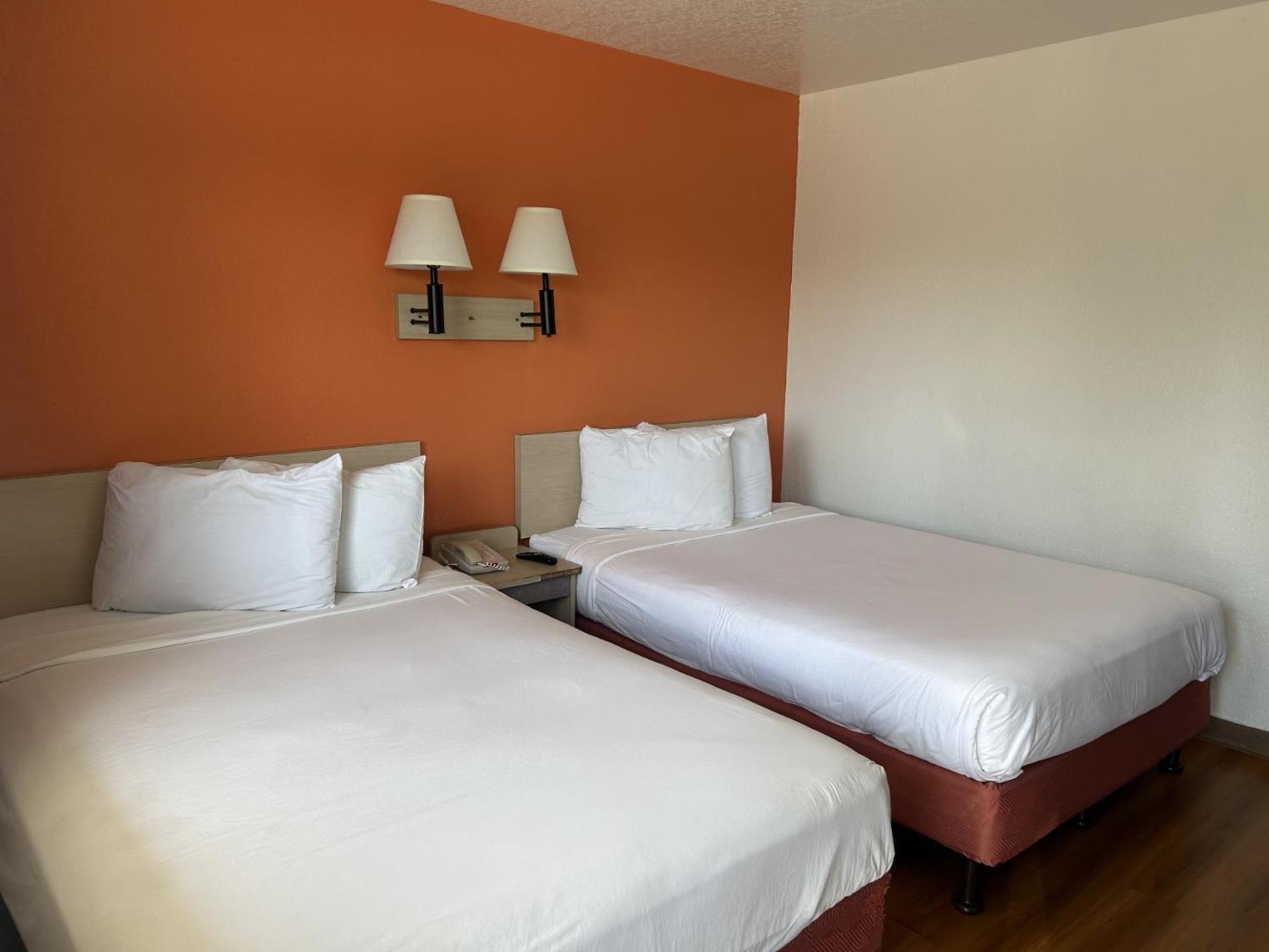 6-stanton, Ca Hotel 2*