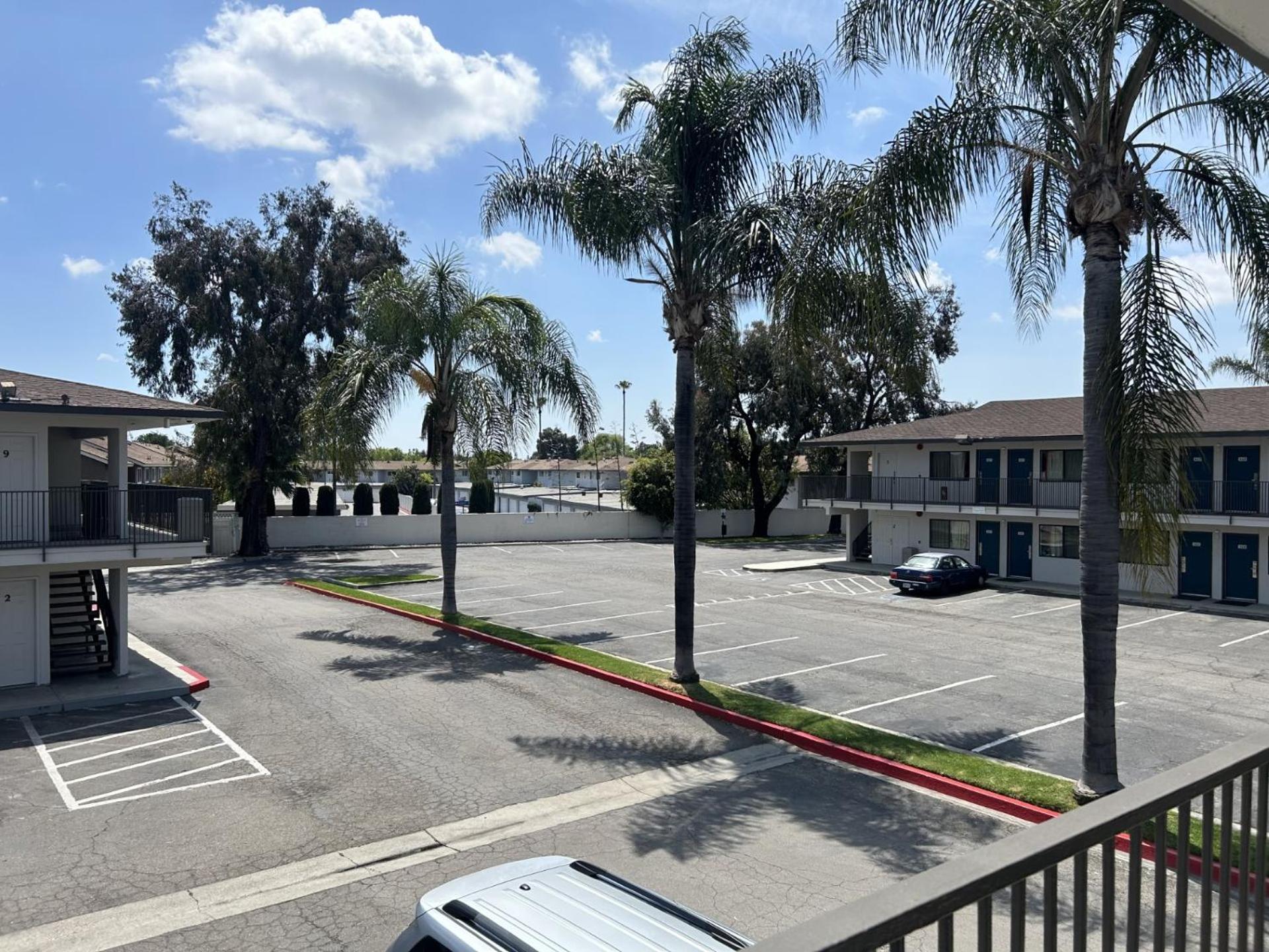 6-stanton, Ca