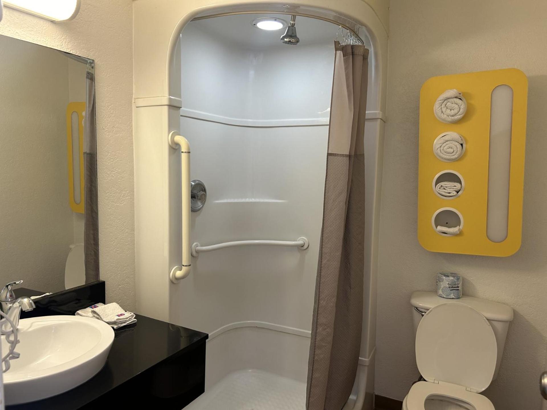 Hotel 6-stanton, Ca 3*