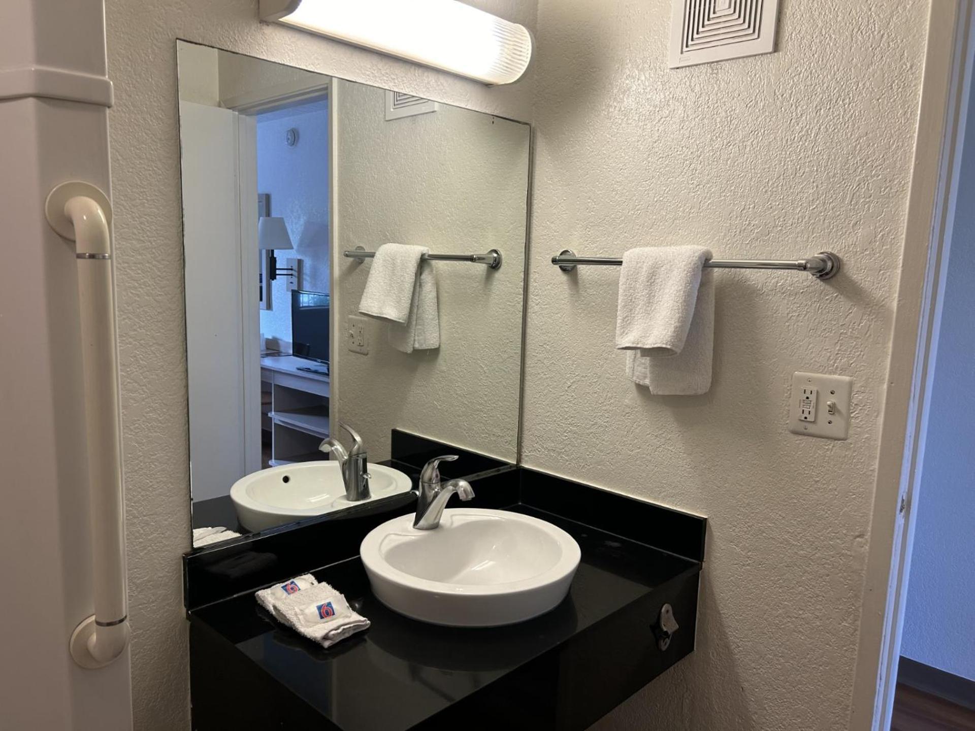 6-stanton, Ca 2* Stanton