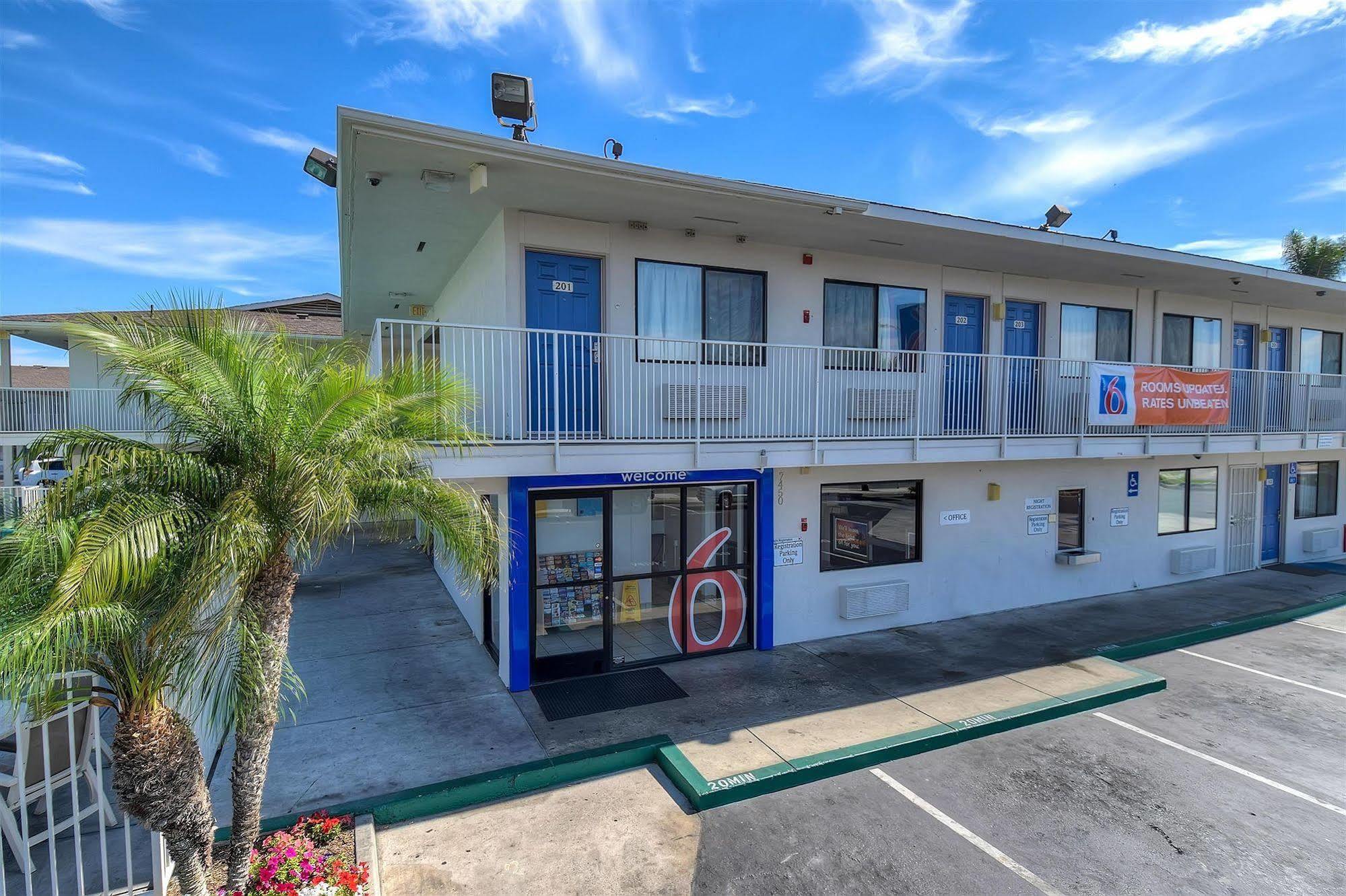 6-stanton, Ca Hotel 3*